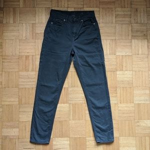 🔥 American Eagle Mom Jeans High Rise 🔥